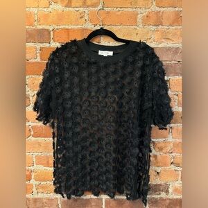 CARVEN short sleeve top in a black lace featuring a crew-neck.